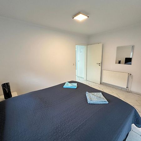 Ferienwohnung Am Hafen Ruestersiel Wilhelmshaven Esterno foto