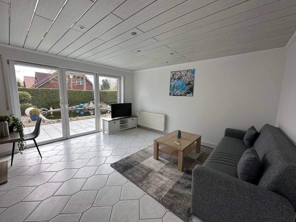 Ferienwohnung Am Hafen Ruestersiel Wilhelmshaven Esterno foto